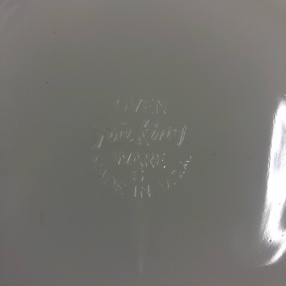 Fire King White Gold Trim 7.5" Soup/Salad Bowl - Picture 3 of 5